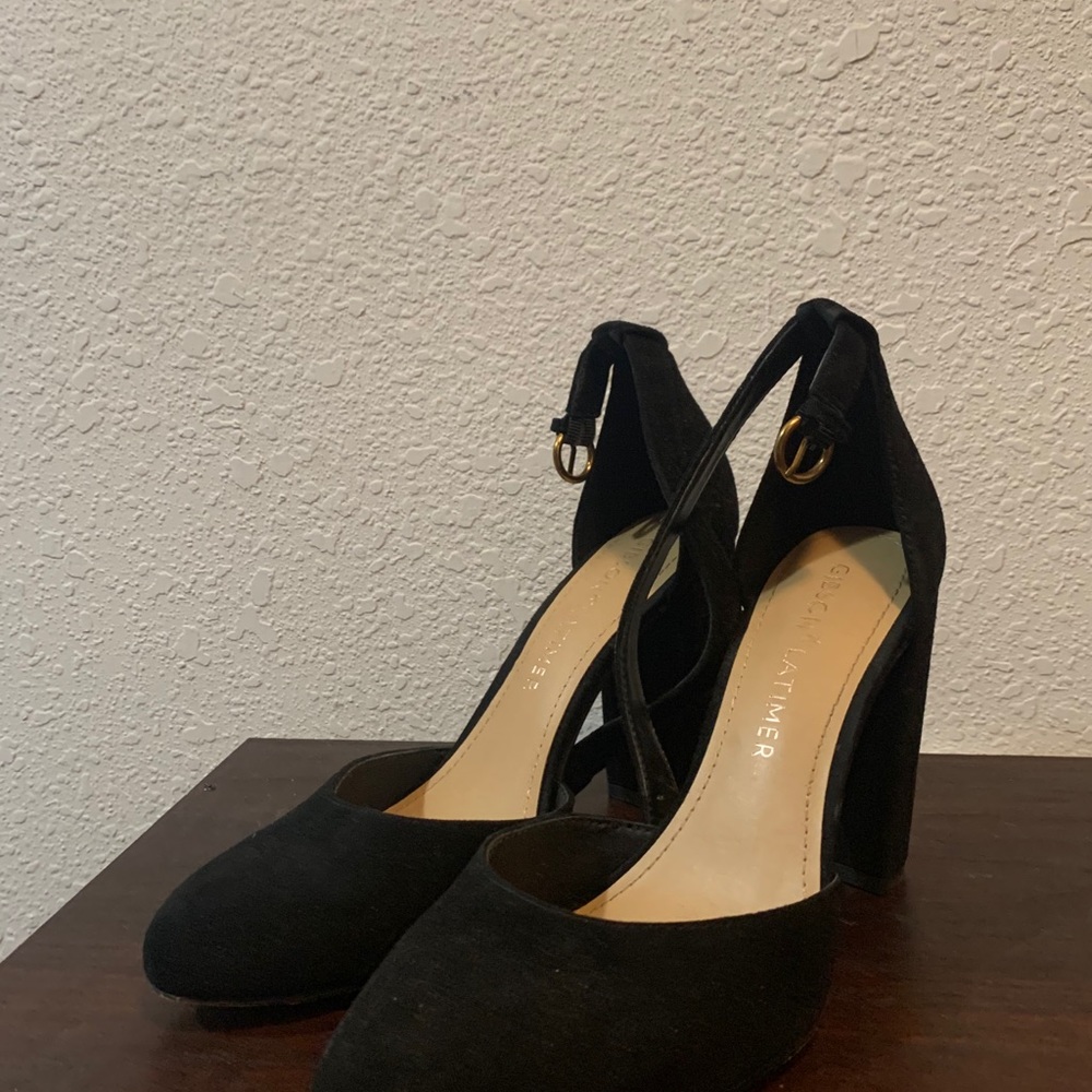 *BRAND NEW* Gibson Latmer heels with gold detail